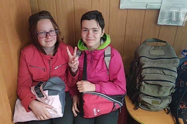 На трассе под Киевом нашли пропавших школьниц
