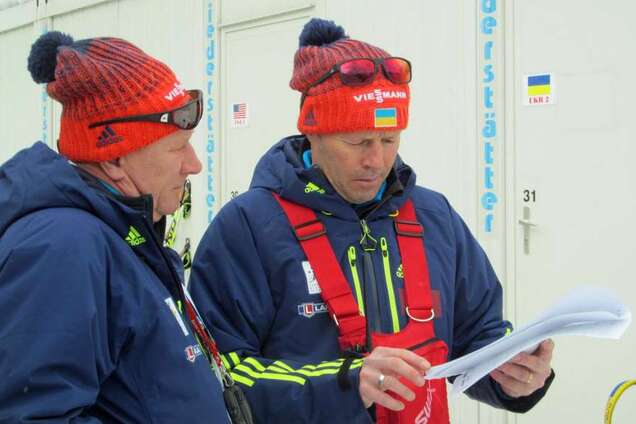 Сборная Украины по биатлону осталась без тренера