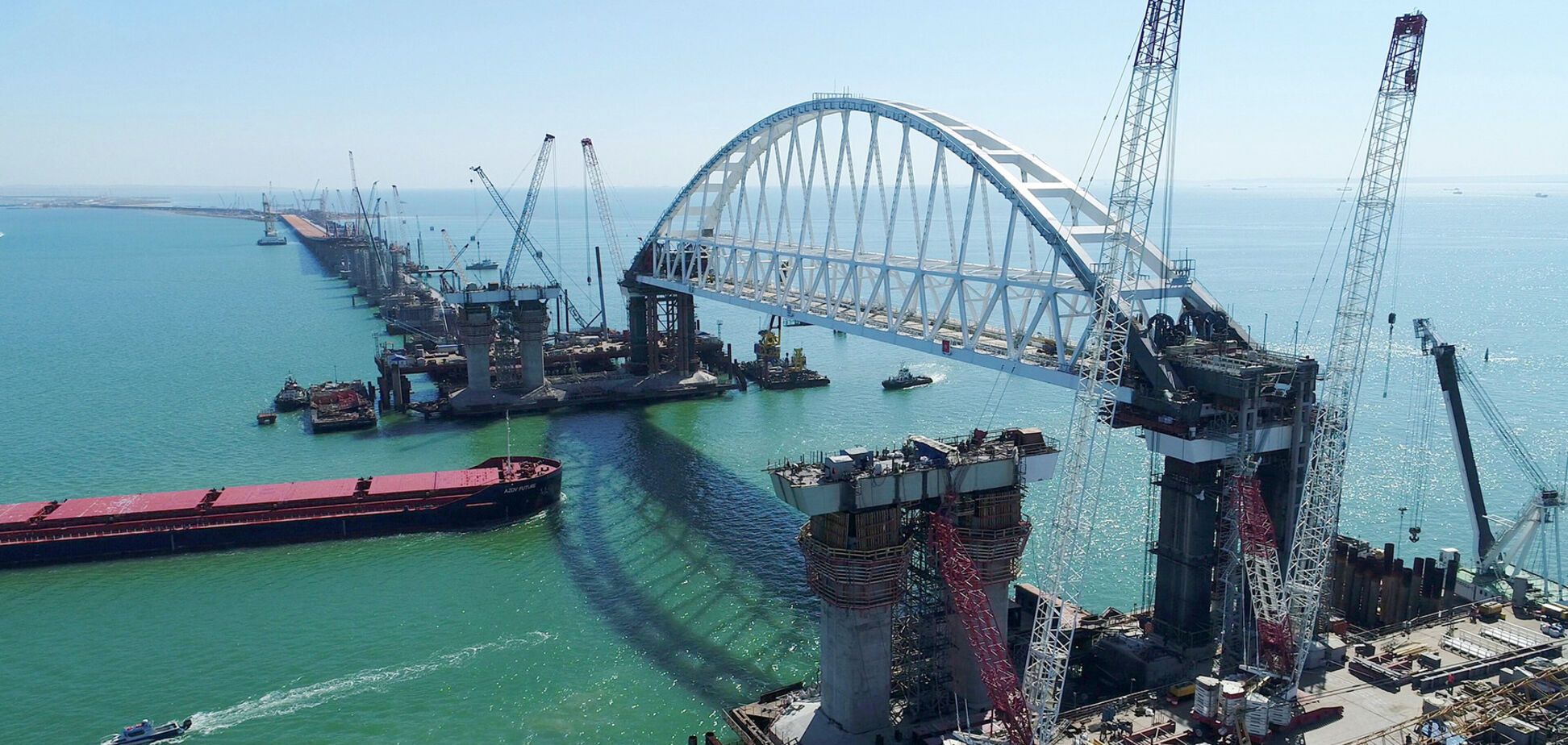 Фейгин сказал, что может погубить Крымский мост