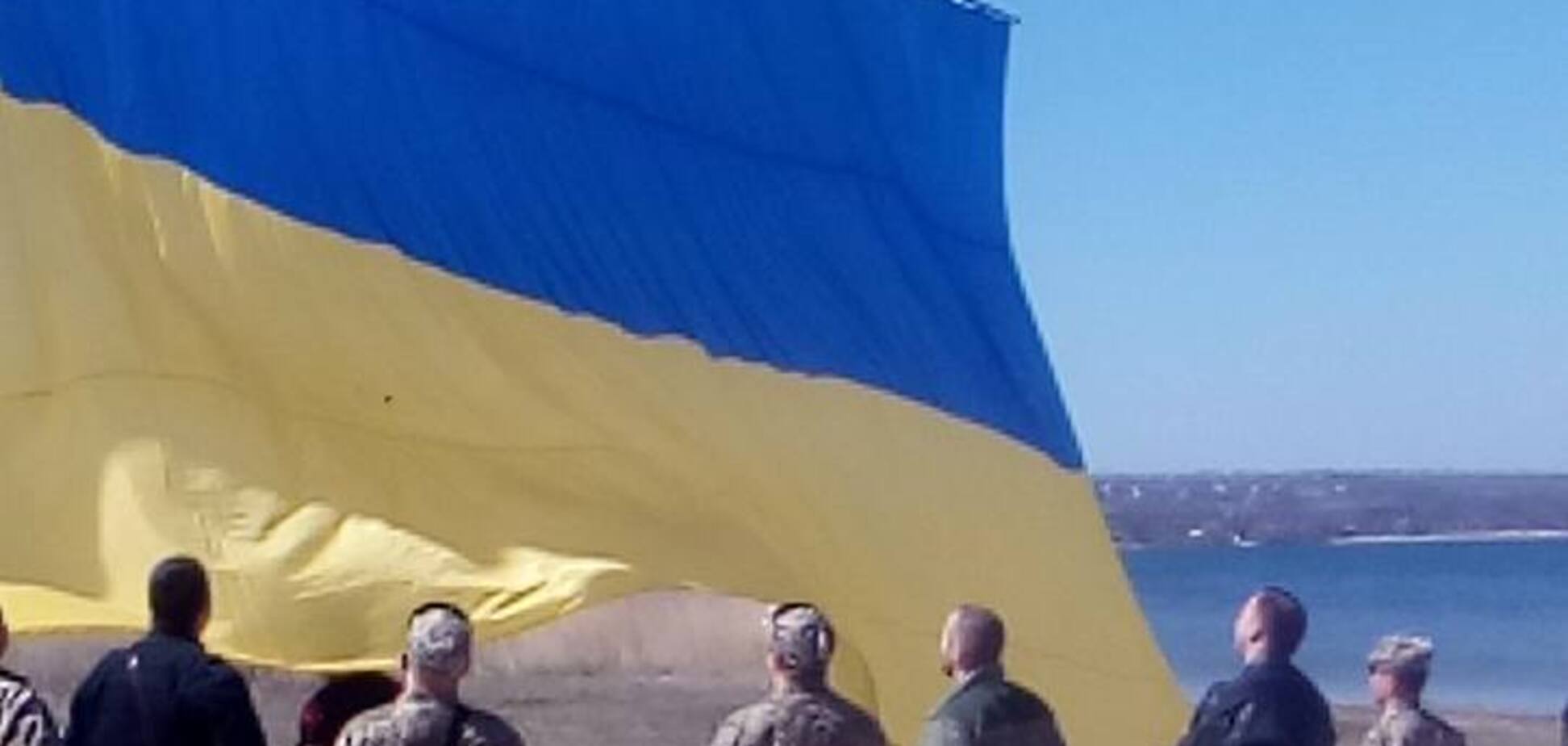 На Донбассе потроллили террористов флагом Украины: опубликованы фото