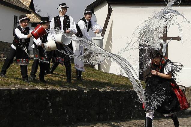 В давнину такого свинства не було...