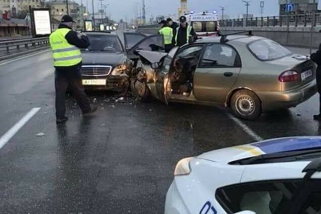 В центре Киева пьяный водитель устроил жесткое ДТП: опубликованы фото
