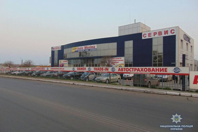 В Николаеве взорвали автосалон: все подробности