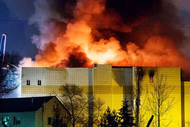 Пожар в Кемерово: ТЦ сконструировали как 'задуманную ловушку'