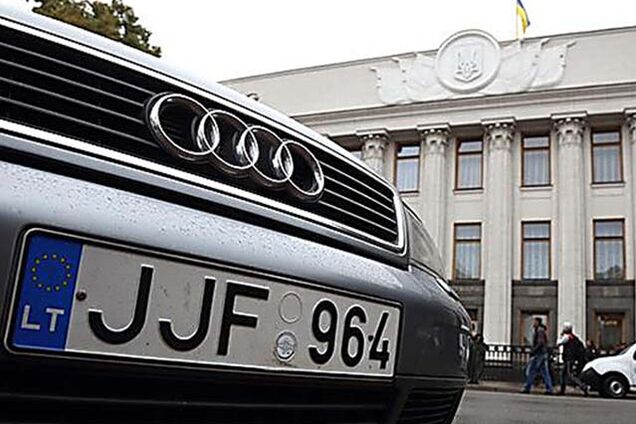 Авто на єврономерах: який варіант готують українцям