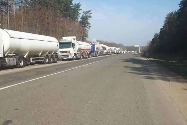 Кабмин дал указание приостановить растаможку импортного топлива - Ярошевич