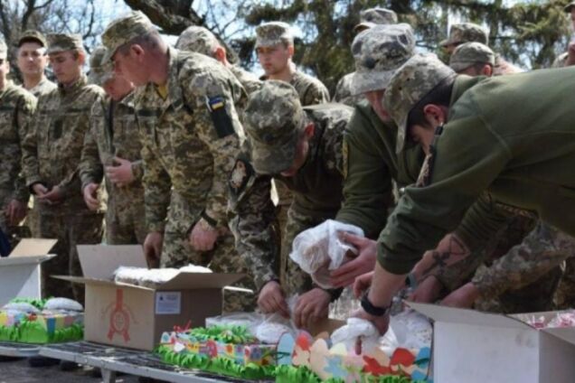 Що поєднує біблійні події із фронтовими буднями?