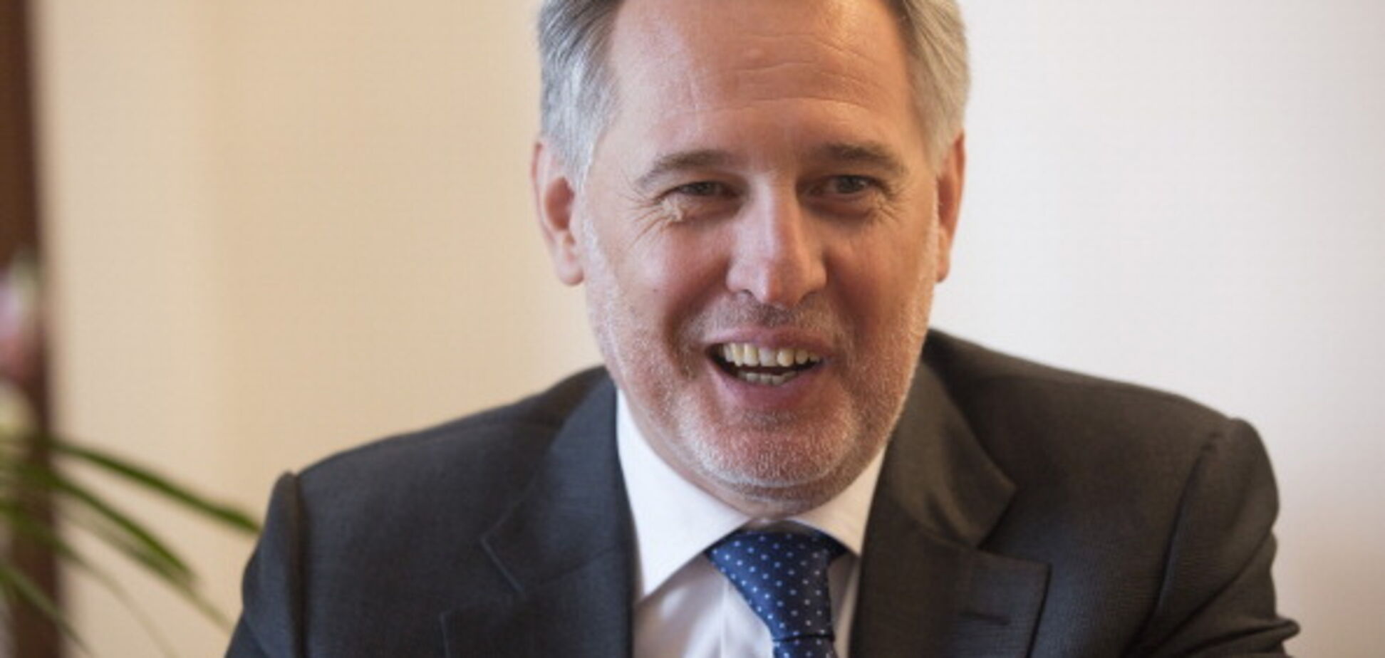 Крымский завод Фирташа травит Херсонщину в обход санкций - СМИ