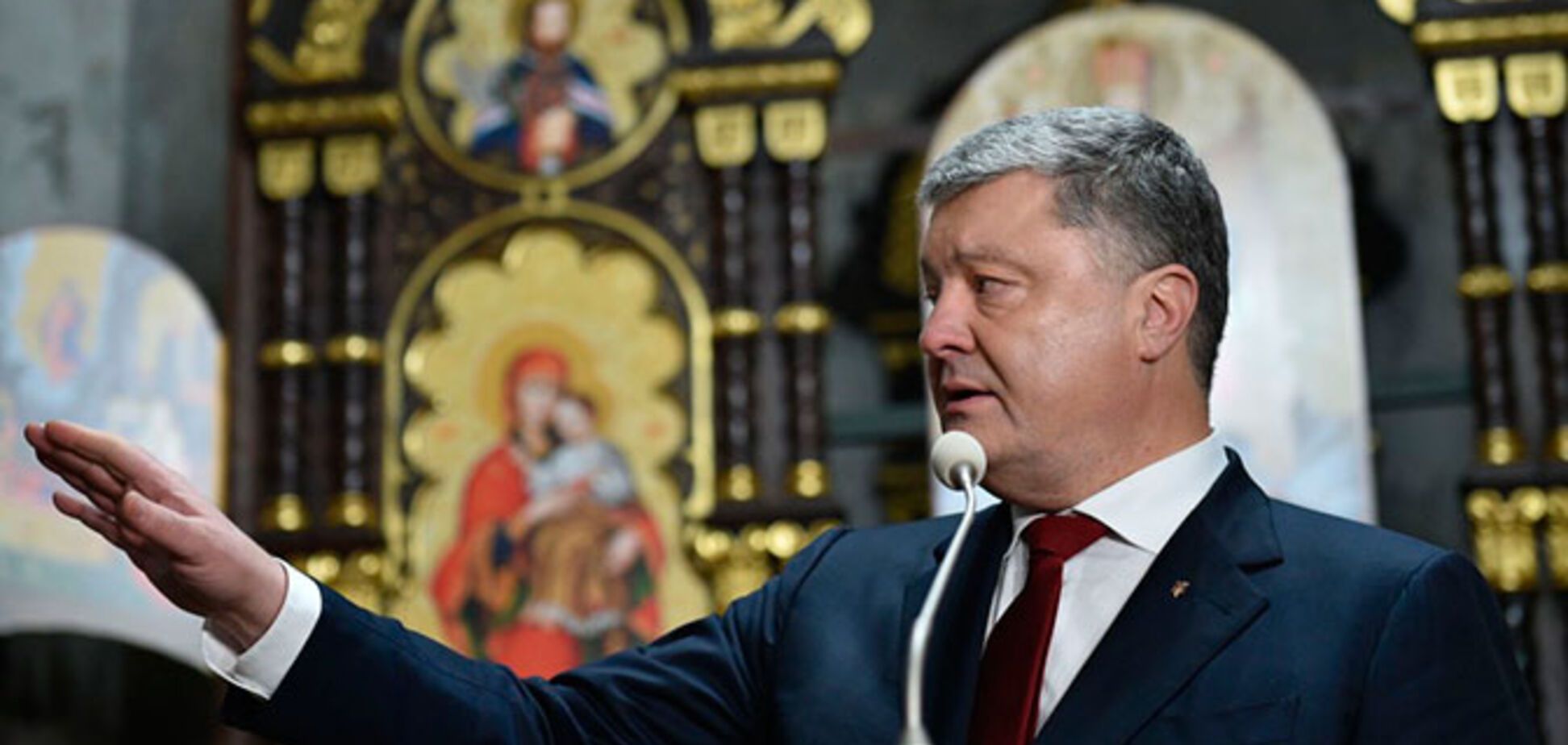 Единая церковь: украинцев призвали молиться за Порошенко