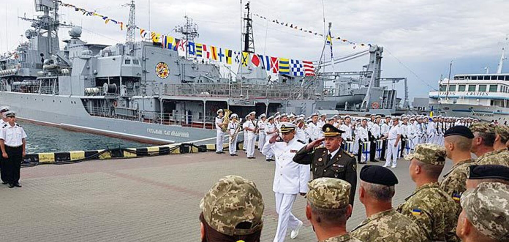 Угроза офицеров бросить Украину: в ВМС дали уклончивый ответ