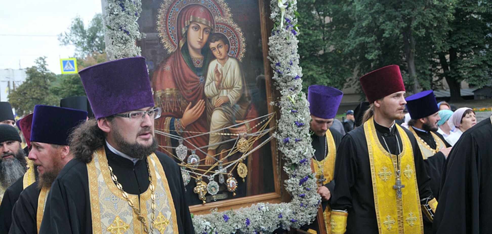 Деньги УПЦ МП идут в 'ДНР'? Вселенскому патриархату намекнули 'крахом православия'