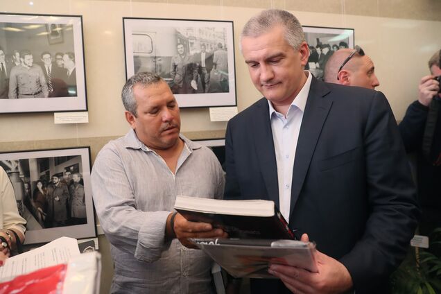 Сын Че Гевары назвал Трампа идиотом: фото, видеофакт