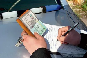 У Києві водія оштрафували за онлайн-страхування