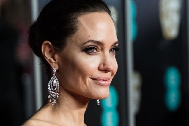 Анорексия? Появились пугающие подробности о госпитализации Джоли