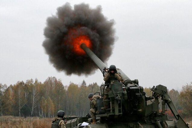 'Скоро жди ударов': журналисты сняли видео из самой горячей точки зоны АТО