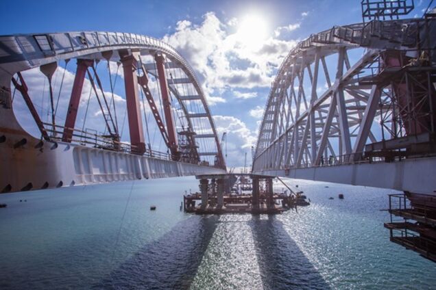 Запуск Керченского моста: оккупанты озвучили сроки