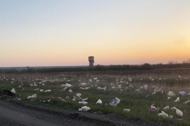 'Поле с пакетами': под Запорожьем нашли новую 'достопримечательность'