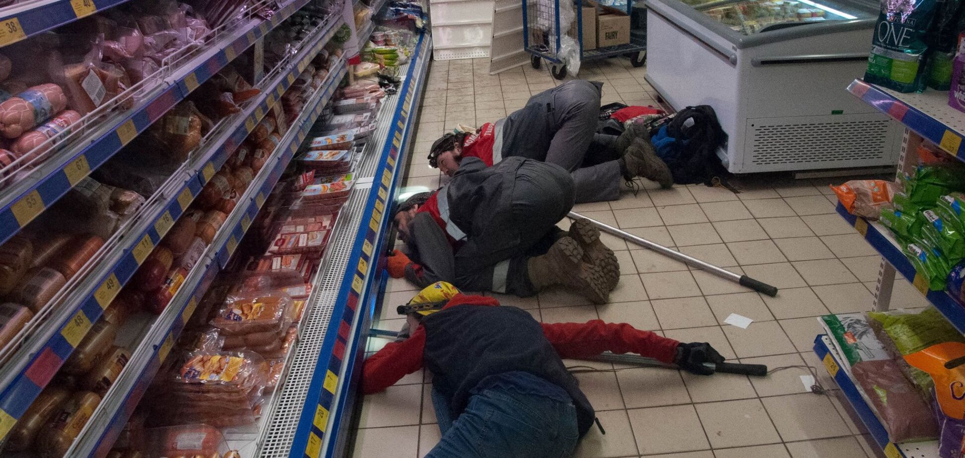 В Киеве кот 'захватил' колбасный отдел