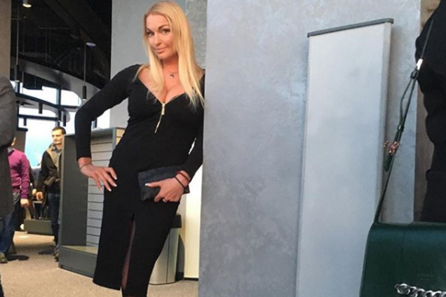 'Значить бояться': Волочкова про відмову Вашингтона артистам