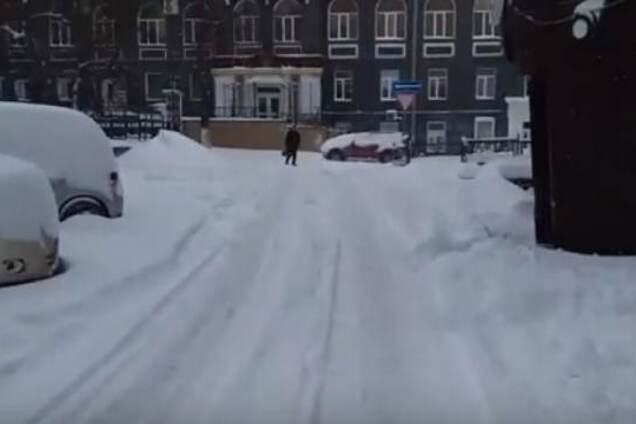 На Росію раптово обрушився снігопад