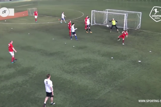 Российский футболист забил гол 'шаолиньским' ударом с лета
