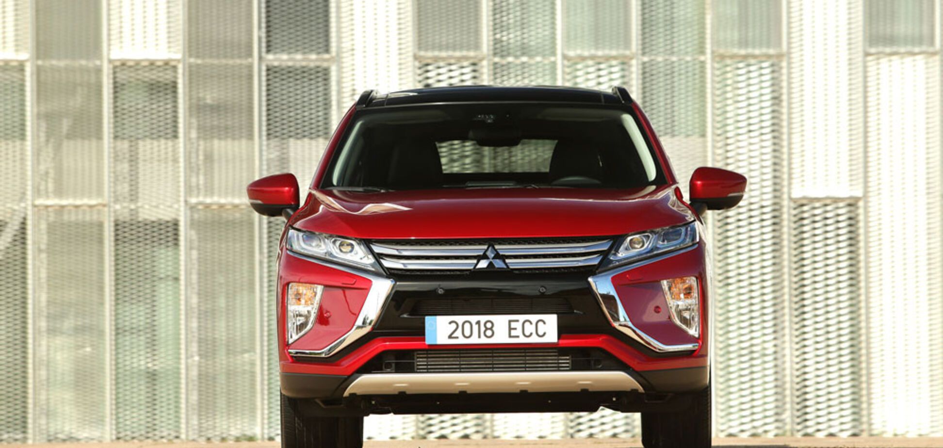 Mitsubishi Eclipse Cross: 'слухняний' кросовер із зухвалим дизайном