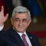 Протести спрацювали: прем'єр Вірменії подав у відставку