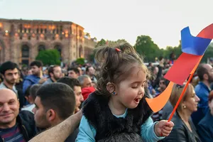 Армения, протесты, отставка Саргасяна