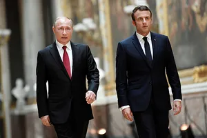 Володимир Путін і Еммануель Макрон
