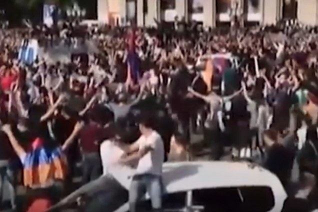 'Майдан' в Вірменії: з'явилася реакція протестувальників на відставку Саргсяна