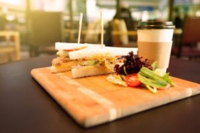 На кону — 850 млн: кормить пассажиров 'Укрзалізниці' будет подозрительная фирма