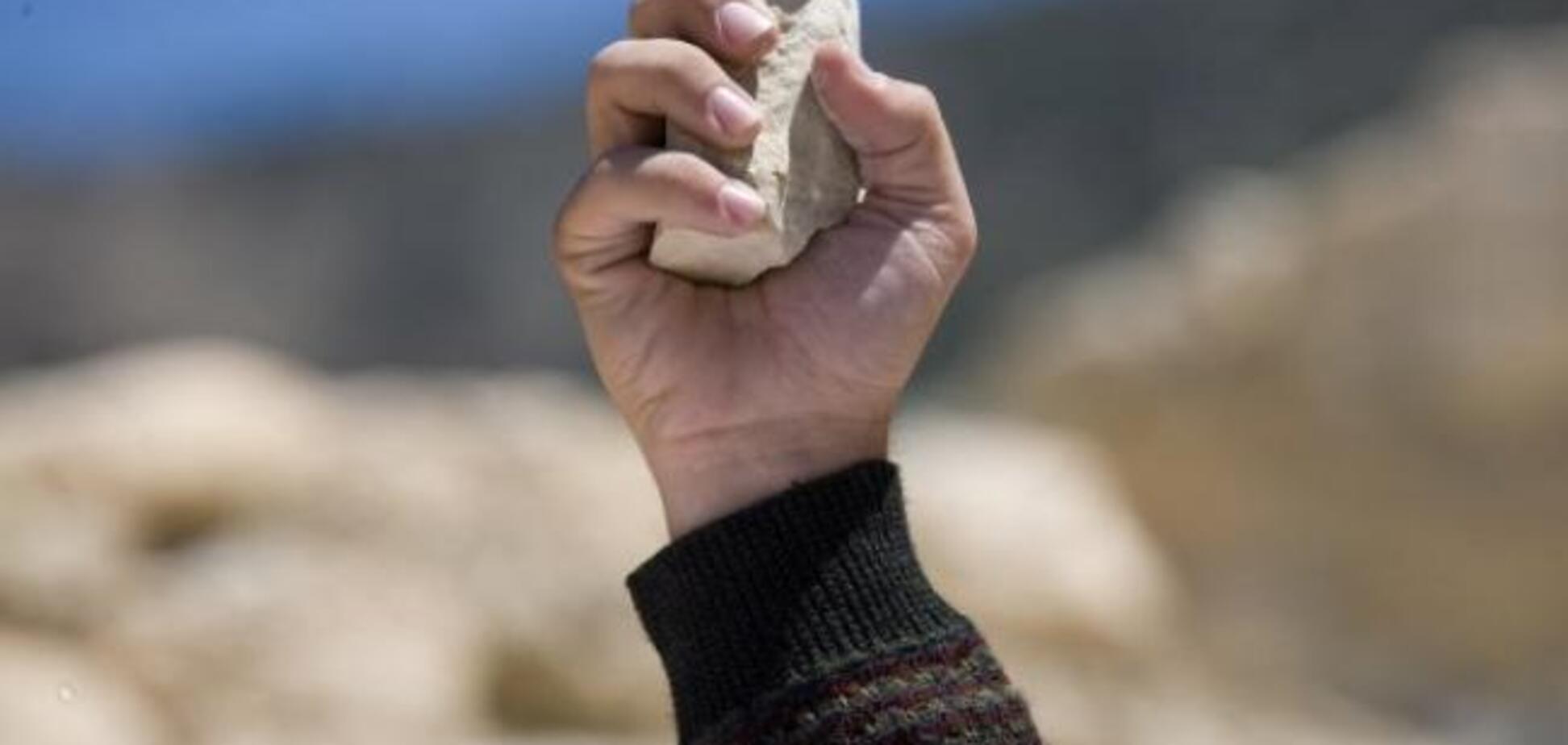 'Я з війни прийшов': у Києві чоловік кинув каменем у дитину