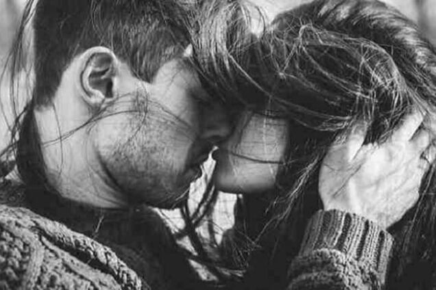 'Камасутра для чайників': обійми, з яких варто розпочинати любовний акт