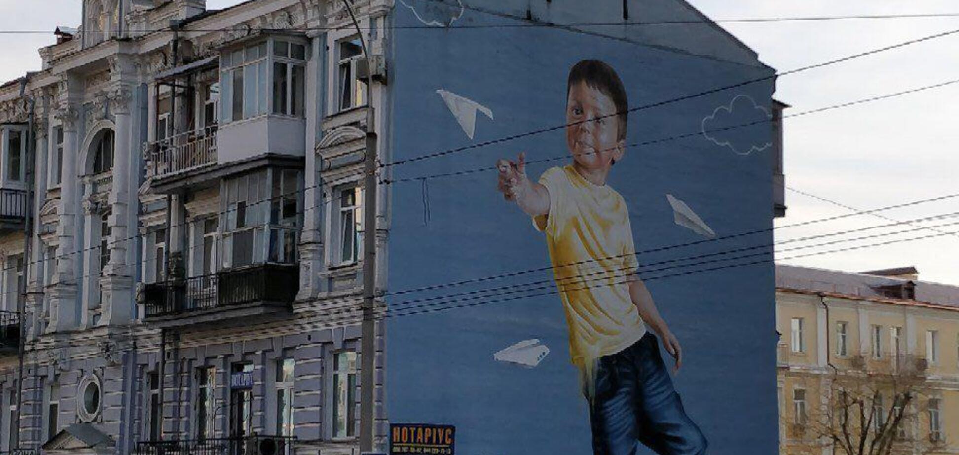 У Києві знали про блокування Telegram? Росіяни знайшли знак на відомому муралі