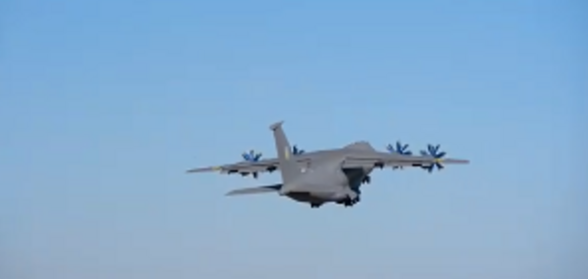 Впечатляющее видео полета украинского самолета
