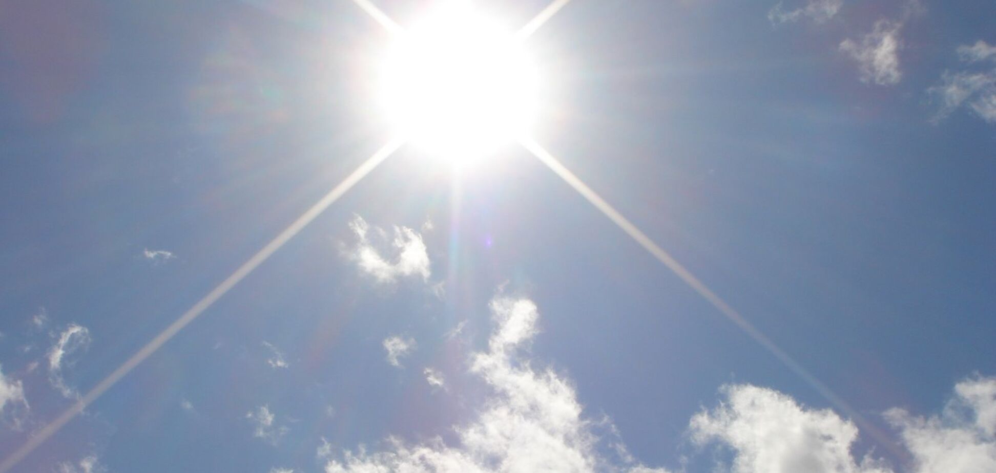 Сначала дождь: в Украину идет летнее тепло