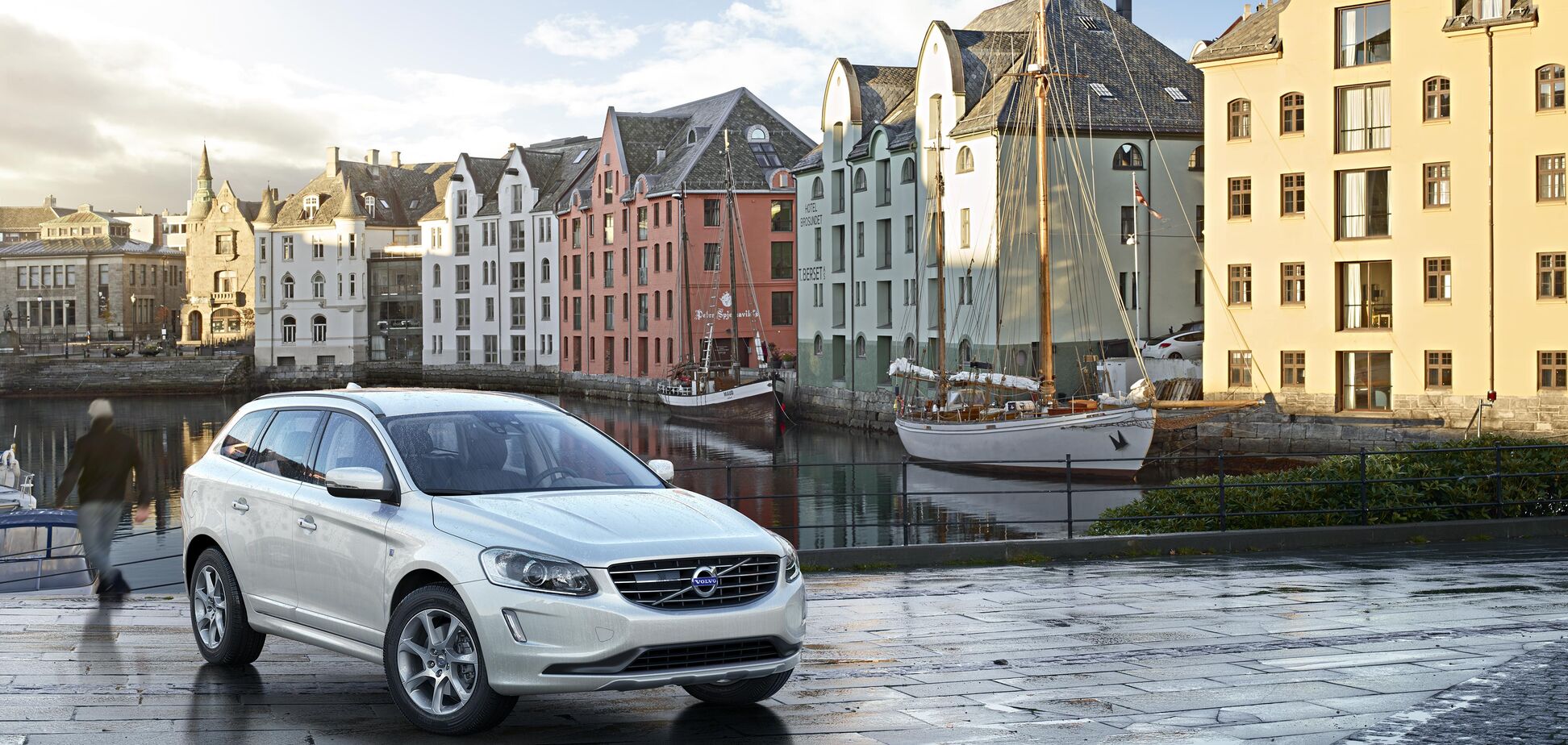 Половина автомобилей Volvo станут электрическими
