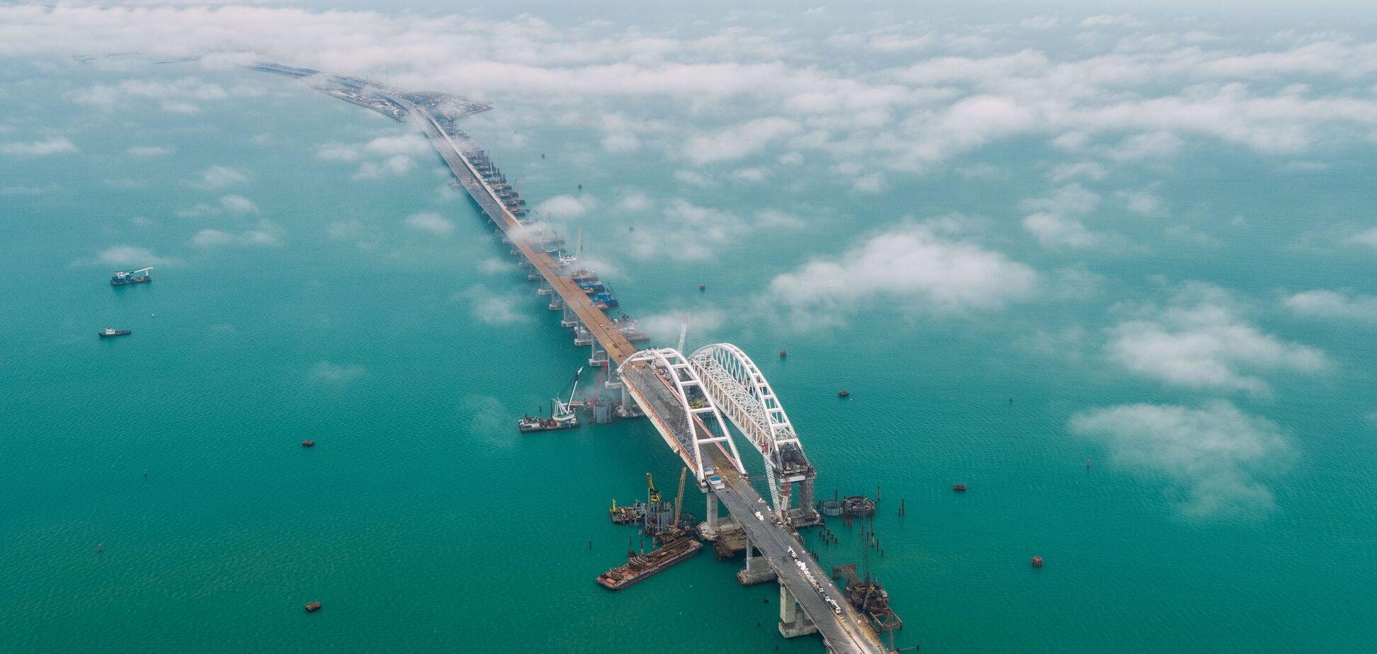 Чубаров придумал, как отобрать Крымский мост