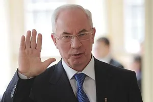 Азаров і Ко анонсували повернення в Україну
