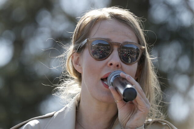 Собчак приедет в Крым: стало известно, как она попадет на полуостров