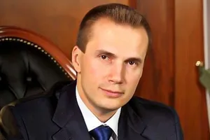 Со счетов сына Януковича вывели 2 млрд грн
