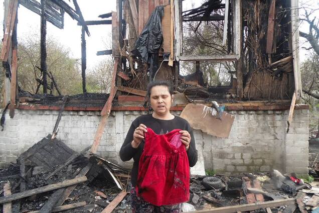 'Дети сгорели заживо': в Киеве ромы рассказали об уничтожении их домов