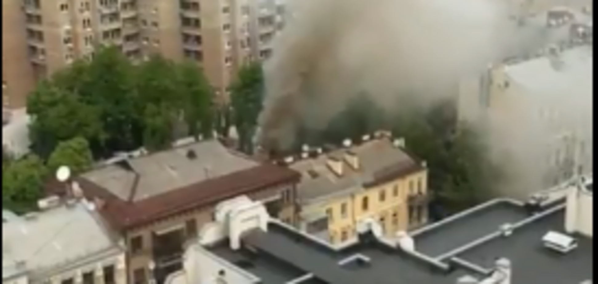 В центре Киева произошел масштабный пожар