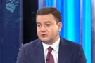 Нардеп Виктор Бондарь назвал причины трудовой миграции в Украине