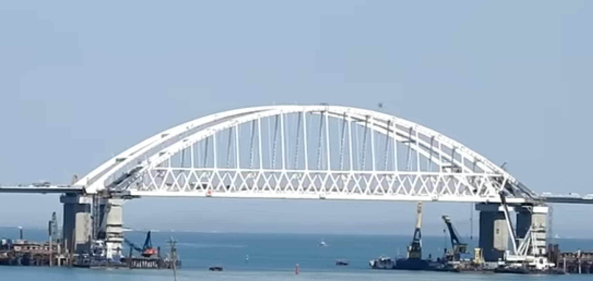 'Готов на 98%': появилось свежее видео Крымского моста