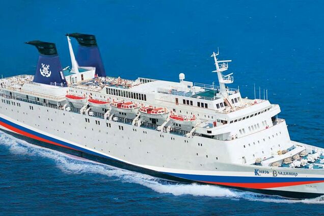 Скандальный российский теплоход не смог отплыть из Крыма