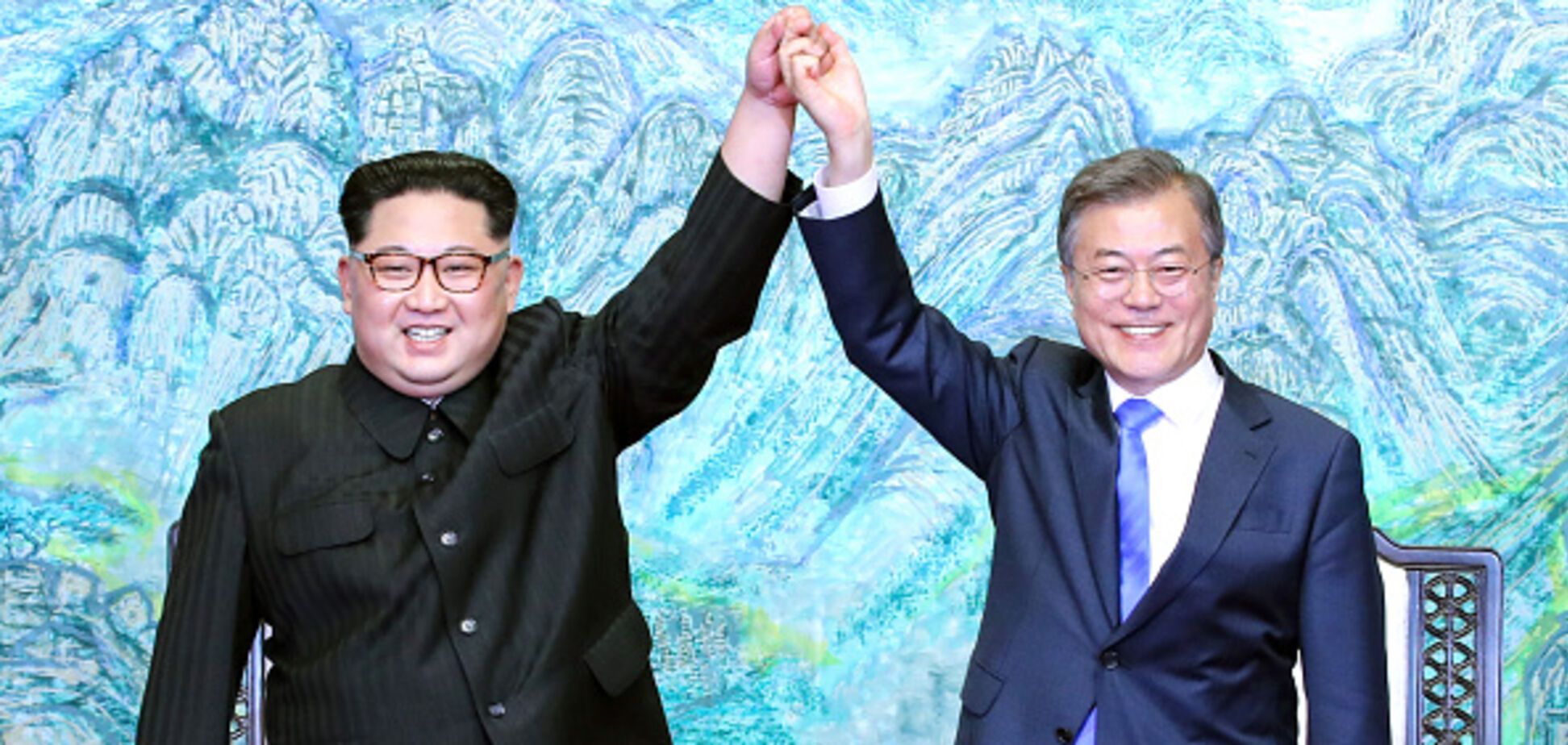 Ким Чен Ын и Мун Чжэ Ин