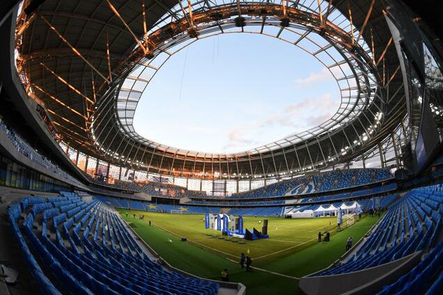 В Москве новый стадион 'Динамо' не пережил погодный катаклизм: фотофакт