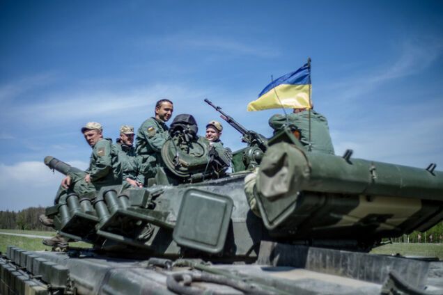 Нескорені: вручати ордени треба за життя