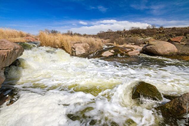 Запорожець показав красу Токівських водоспадів